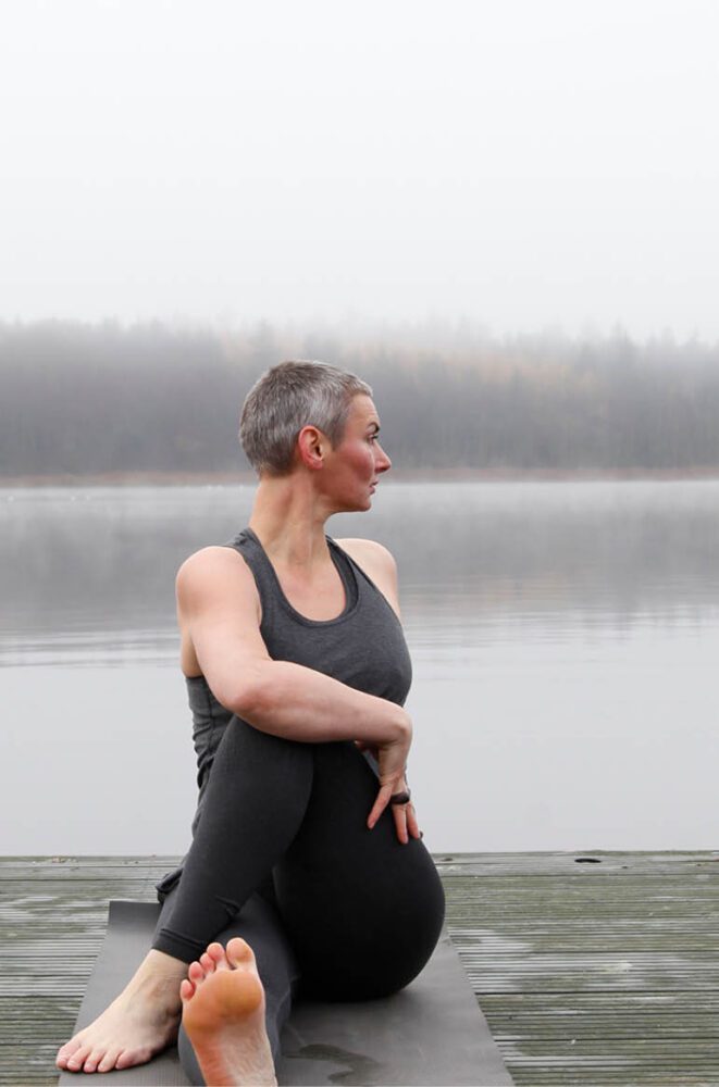 Yoga grå i grå Silkeborg